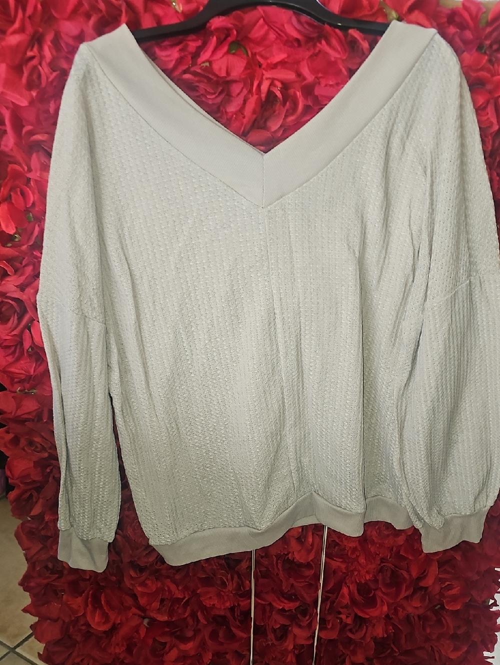 Women's V-Neck Lightweight Beige Waffle Shirt Size Xlarge Off Shoulder Opt.